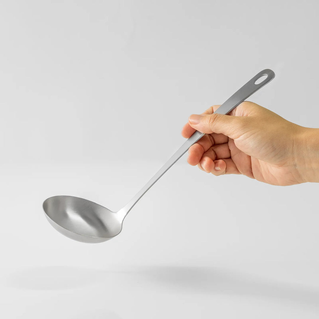 standard-kitchen-tools-ladle-